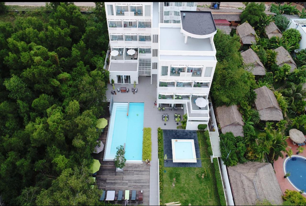 Naia Resort Сиануквиль Экстерьер фото
