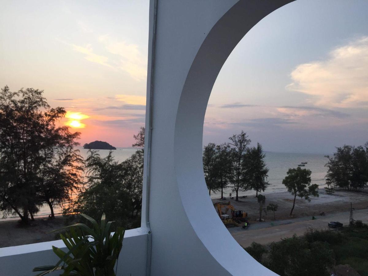 Naia Resort Сиануквиль Экстерьер фото